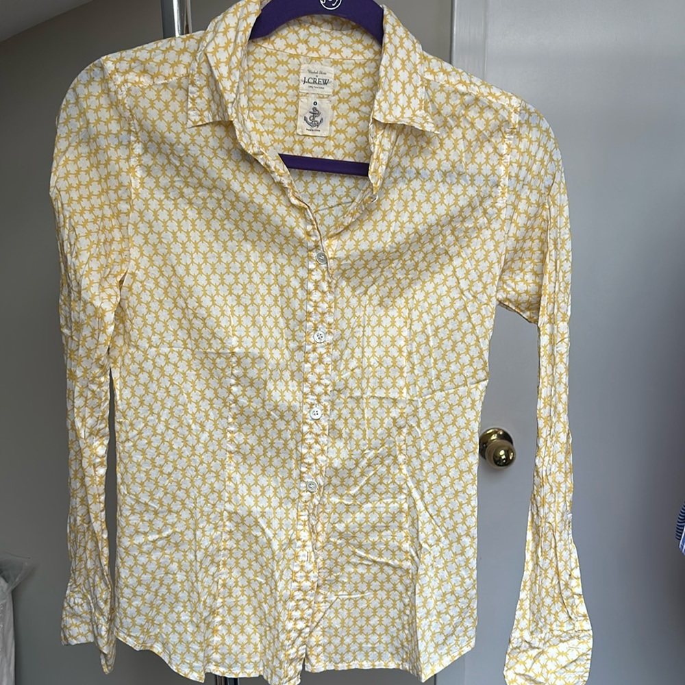J. Crew Button Down Size 0 unique geometric print and very soft